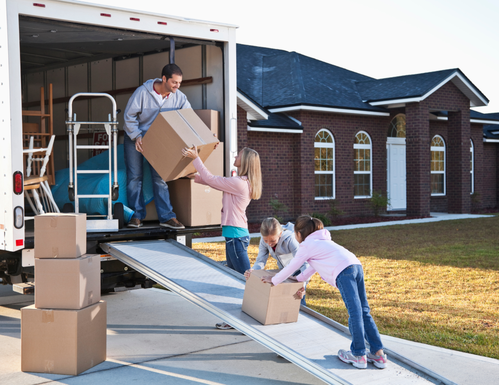 Planning on Moving? Here’s How to Find the Best Moving Company